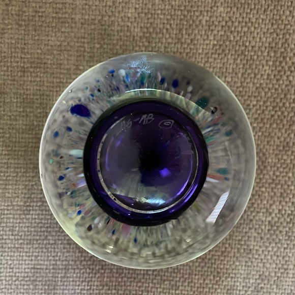 Rare signed paperweight - Picture 4 of 7